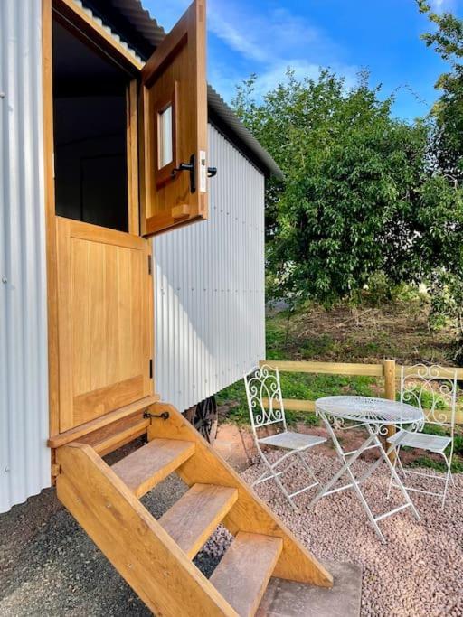 The Hereford Hut, Charming 1 Bedroom Shepherds Hut Callow Екстер'єр фото