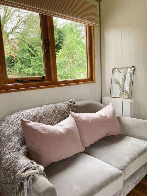 The Hereford Hut, Charming 1 Bedroom Shepherds Hut Callow Екстер'єр фото